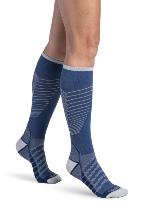 Sigvaris 432 Motion Flow Tech Mens and Womens  20-30 mmHg Compression Knee High Sock